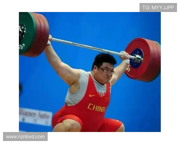 世界举重历史冠军排名盘点与辉煌时代力量发展的全景解析